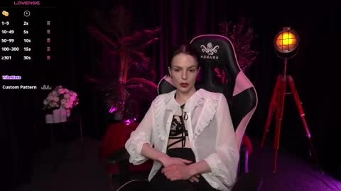 Snapshot of wild_alice_me chatting on March 8, 4:00 pm Alice online show from March 8, 4:00 pm