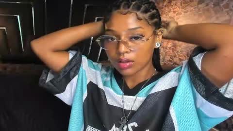 Snapshot of wild_firee_ chatting on May 19, 1:56 am wild_firee_ online show from May 19, 1:56 am