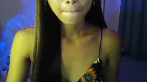 Snapshot of wild_flowerx21 chatting on January 10, 9:31 pm Analyn online show from January 10, 9:31 pm