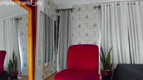 wild_joy online show from February 23, 8:33 am