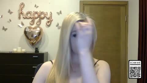 Snapshot of wild_silk_desire chatting on April 19, 6:07 pm Alina online show from April 19, 6:07 pm