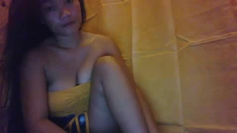 Snapshot of wildchilly_pearl19 chatting on April 28, 7:52 pm wildchilly_pearl19 online show from April 28, 7:52 pm