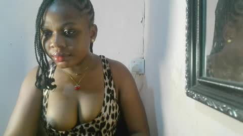 Snapshot of wildgirl_nene chatting on August 2, 5:39 am Nene online show from August 2, 5:39 am