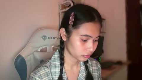Snapshot of wildkittytrans chatting on April 19, 1:32 pm CHRISTINE online show from April 19, 1:32 pm