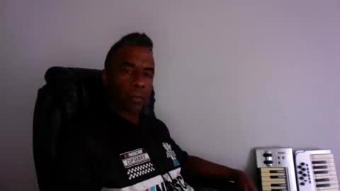 wildnight007 online show from May 25, 11:55 pm
