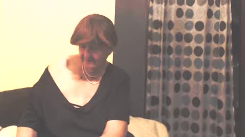 WildRedCat online show from November 20, 8:41 pm