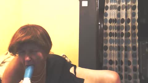 WildRedCat online show from November 25, 9:15 pm