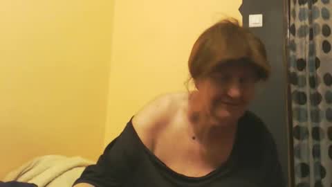 Snapshot of wildredcat chatting on May 15, 9:11 pm WildRedCat online show from May 15, 9:11 pm