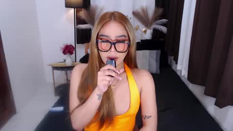 Snapshot of wildsassy0719 chatting on January 7, 9:35 pm shea online show from January 7, 9:35 pm