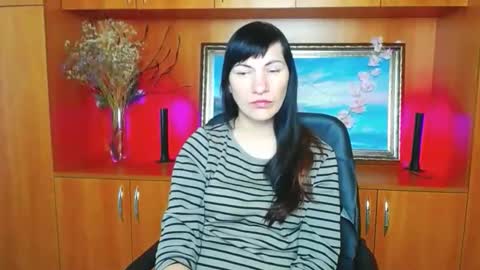 Rosalinda online show from April 27, 6:11 am