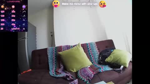 Snapshot of wildstrawberry30 chatting on January 7, 6:03 pm Wild Strawberry online show from January 7, 6:03 pm