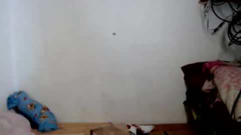 Snapshot of wildwetxsandra chatting on February 6, 12:59 am sandra online show from February 6, 12:59 am
