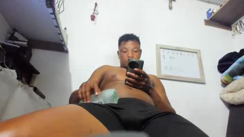 Snapshot of wilfer484725 chatting on May 20, 1:23 am wilfer online show from May 20, 1:23 am