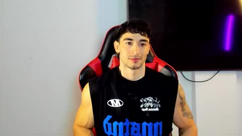 Snapshot of will_ferrari300 chatting on February 4, 7:36 am will_ferrari300 online show from February 4, 7:36 am