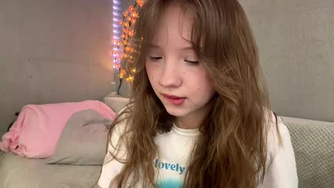 Olivia online show from April 10, 3:17 pm