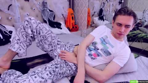 William online show from October 27, 3:43 am