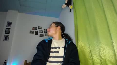 willmonkey online show from November 26, 2:23 am