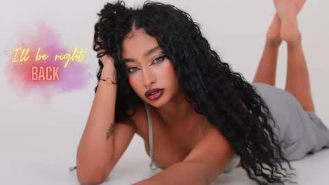 Ms Willow online show from May 21, 12:12 pm