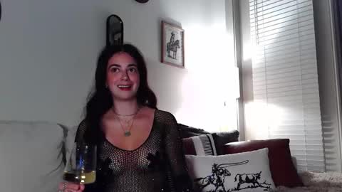 Snapshot of willowbelle chatting on October 22, 1:39 am willowbelle online show from October 22, 1:39 am