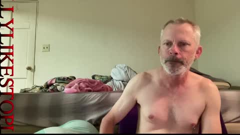 Snapshot of willylikestoplay74 chatting on April 17, 11:30 pm Twisted Will online show from April 17, 11:30 pm