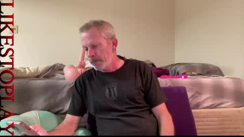 Snapshot of willylikestoplay74 chatting on May 3, 1:00 am Twisted Will online show from May 3, 1:00 am