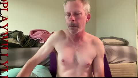 Snapshot of willylikestoplay74 chatting on May 13, 12:41 am Twisted Will online show from May 13, 12:41 am