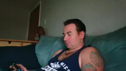 Snapshot of willyum3403 chatting on October 12, 7:02 pm willyum3403 online show from October 12, 7:02 pm