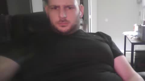 Snapshot of willywildcat420 chatting on December 10, 9:01 am willywildcat420 online show from December 10, 9:01 am
