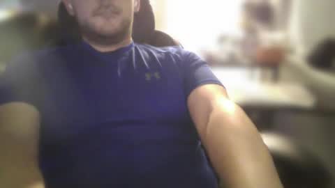 Snapshot of willywildcat420 chatting on June 18, 4:02 am willywildcat420 online show from June 18, 4:02 am