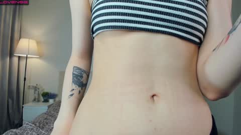 Snapshot of wine_on_lips chatting on January 15, 7:15 am Amalia and Mia online show from January 15, 7:15 am