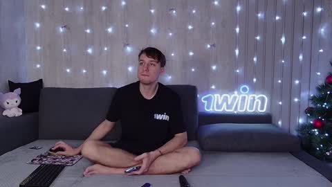 wineandboobs online show from December 31, 10:15 am