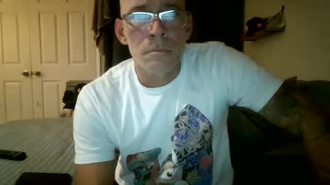 Snapshot of wingnutt765733 chatting on October 6, 4:43 am wingnutt765733 online show from October 6, 4:43 am