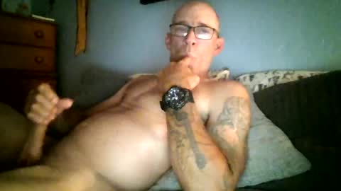 wingnutt765733498294 online show from June 28, 7:14 am