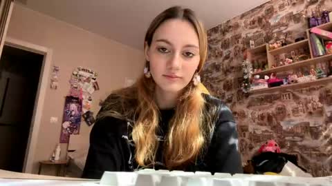 Snapshot of winifredfeuerstein chatting on May 2, 8:08 am Alya online show from May 2, 8:08 am