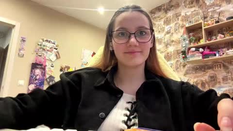 Snapshot of winifredfeuerstein chatting on May 11, 4:48 pm Alya online show from May 11, 4:48 pm