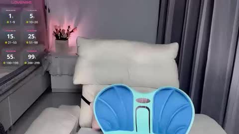 CN WEIWEI online show from February 9, 12:42 pm