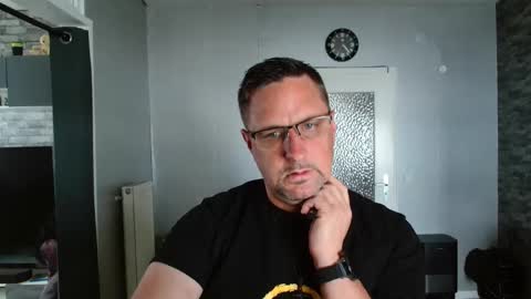 Dirty online show from May 3, 2:23 pm