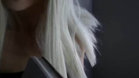 WishGoddes online show from October 22, 3:12 pm