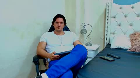 Wiston online show from February 20, 1:11 pm