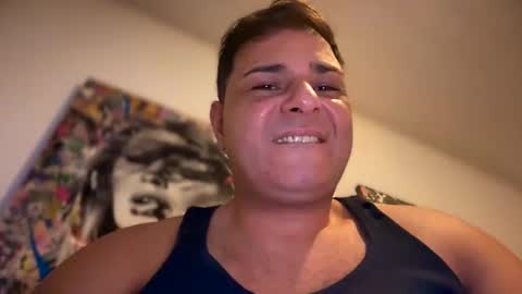 Snapshot of witebull83 chatting on December 15, 4:37 pm Witebull online show from December 15, 4:37 pm