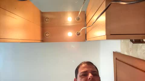 Snapshot of witebull83 chatting on February 16, 8:43 am Witebull online show from February 16, 8:43 am