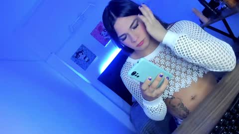 Snapshot of wiz_maleja chatting on December 18, 5:00 pm MALEJA online show from December 18, 5:00 pm