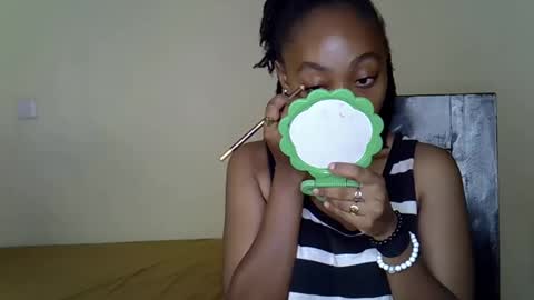 Snapshot of wizzia_khalifa chatting on January 28, 9:50 pm girlie o online show from January 28, 9:50 pm