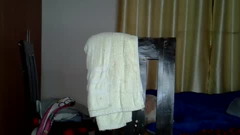 Snapshot of wizzia_khalifa chatting on February 9, 9:28 pm girlie o online show from February 9, 9:28 pm