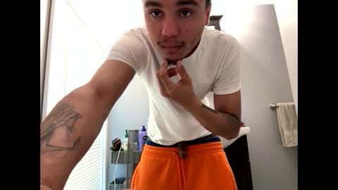 Snapshot of woah1357 chatting on September 29, 6:13 pm woah1357 online show from September 29, 6:13 pm