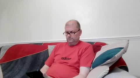 Snapshot of wobble444 chatting on July 5, 9:33 pm wobble444 online show from July 5, 9:33 pm