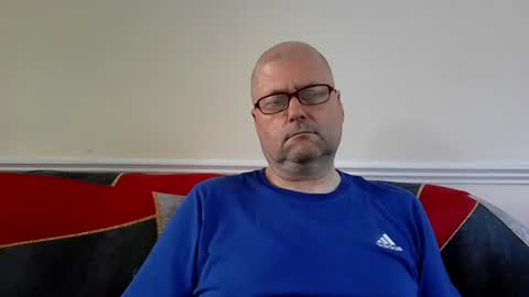 Snapshot of wobble444 chatting on July 10, 8:29 am wobble444 online show from July 10, 8:29 am