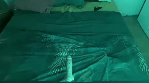 Snapshot of wolfdeep chatting on September 16, 3:29 am Sweetdog online show from September 16, 3:29 am