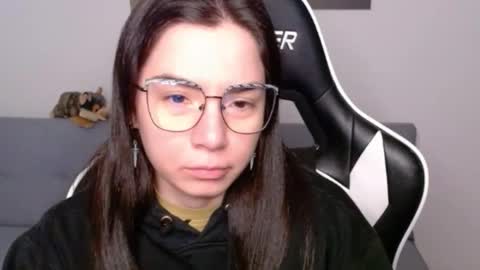 Alex online show from April 12, 3:22 am