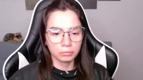 Alex online show from April 18, 2:04 am